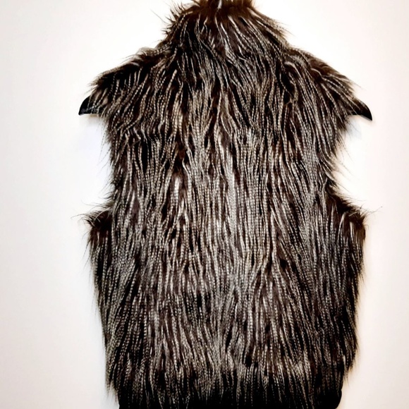 Faux Fur Vest - Picture 4 of 5